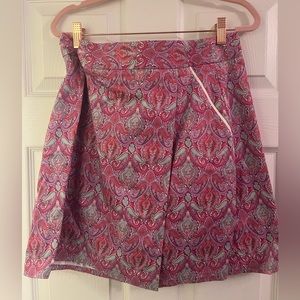 Peter Millar skort. Brand new without tags. Never worn. Silky and colorful.